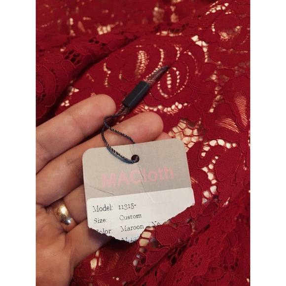 NWT MACloth Off the Shoulder Lace Red Dress - Picture 4 of 4